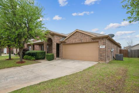 8904 Whirlwind Trail Aubrey TX 76227