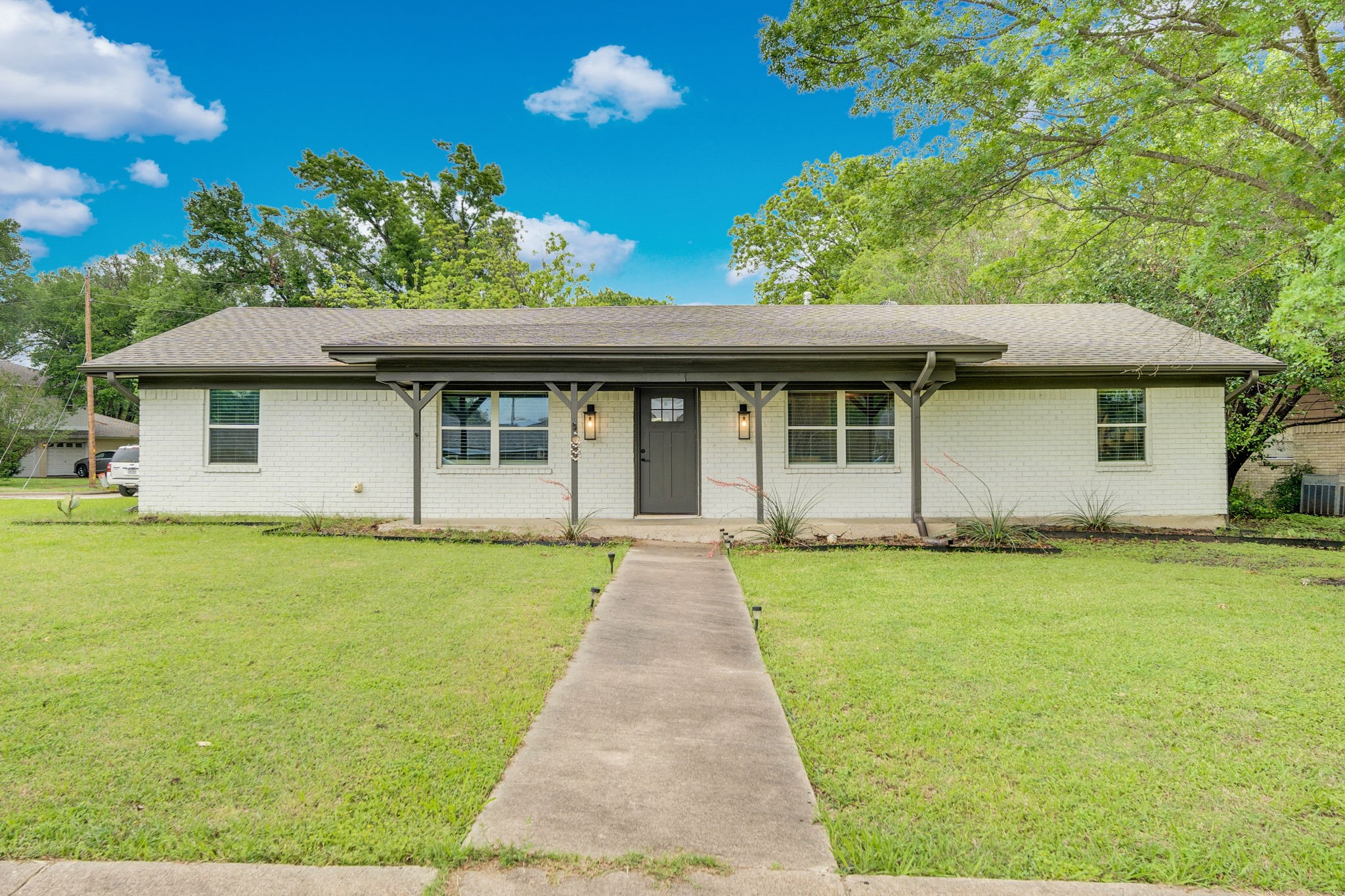 1104 Williamsburg Drive Ennis TX 75119