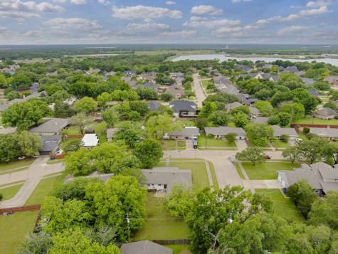 1104 Williamsburg Drive Ennis TX 75119