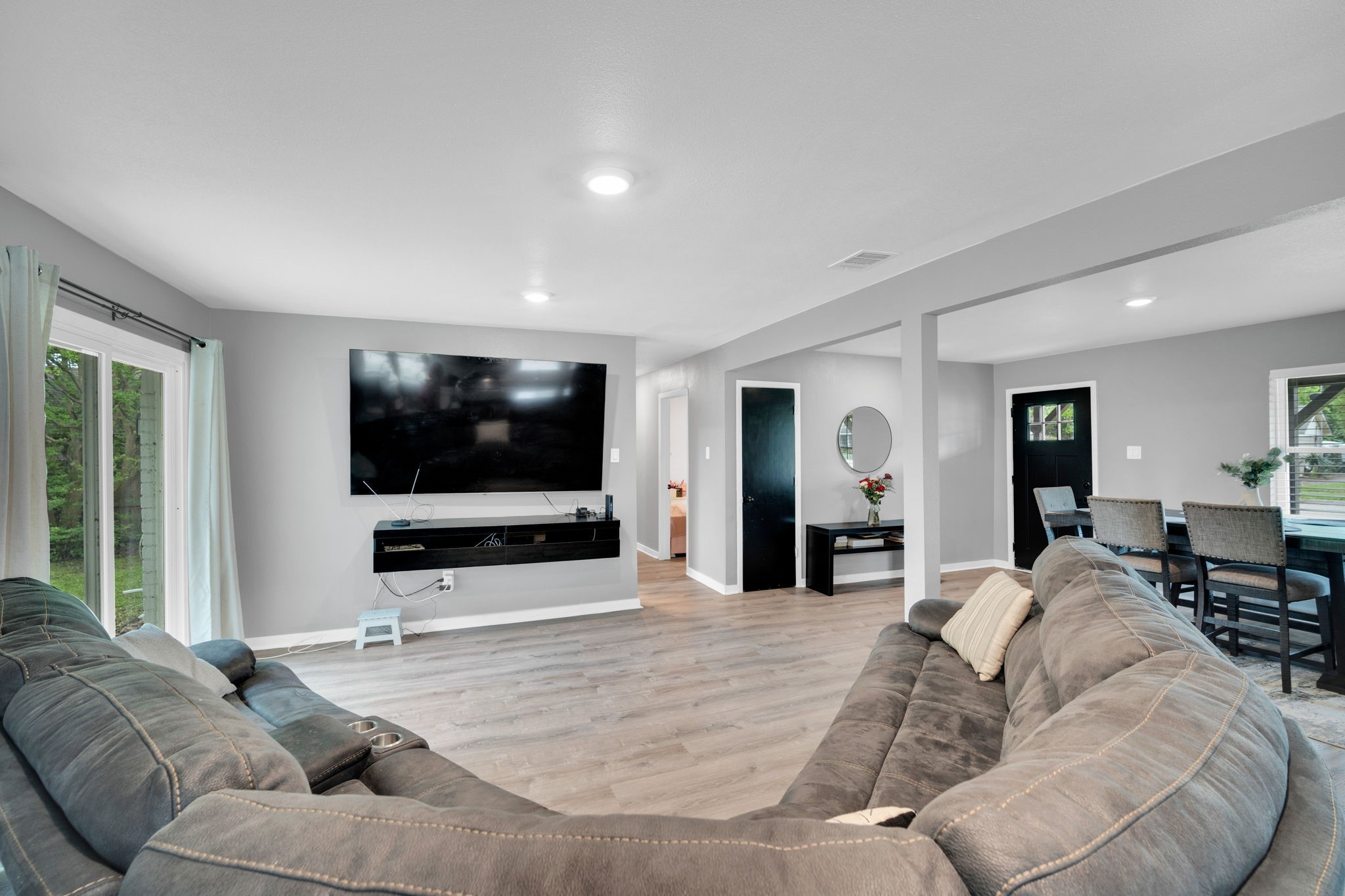 1104 Williamsburg Drive Ennis TX 75119