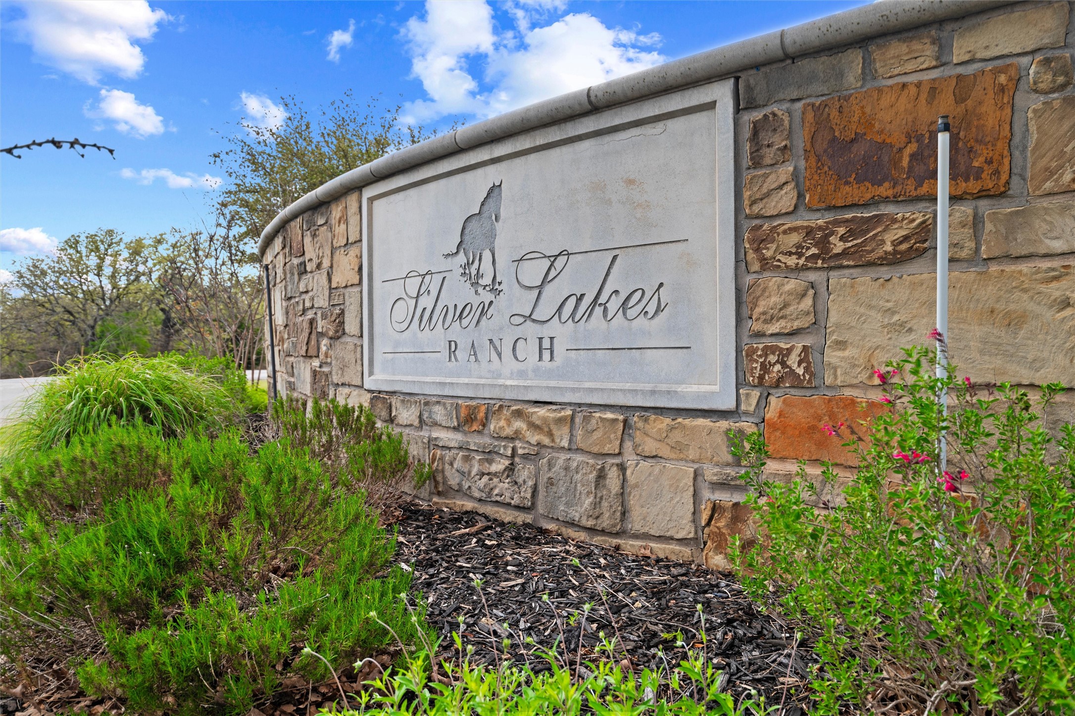 434 Sandstone Court Sunset TX 76270