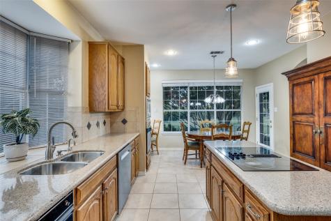 2808 Roundrock Mckinney TX 75072