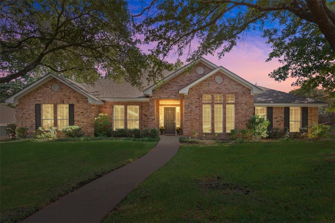 11002 Westwood Drive Woodway TX 76712