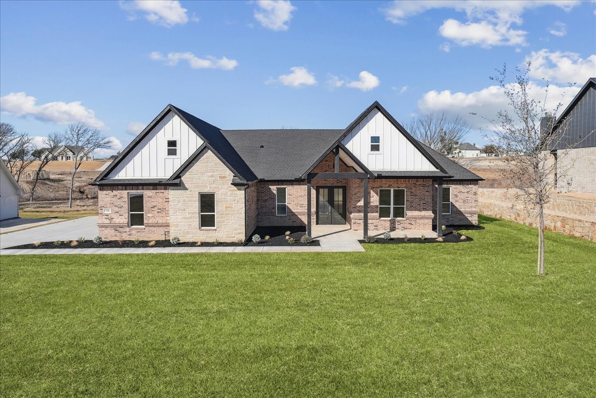 328 Slimp Bluff Azle TX 76020