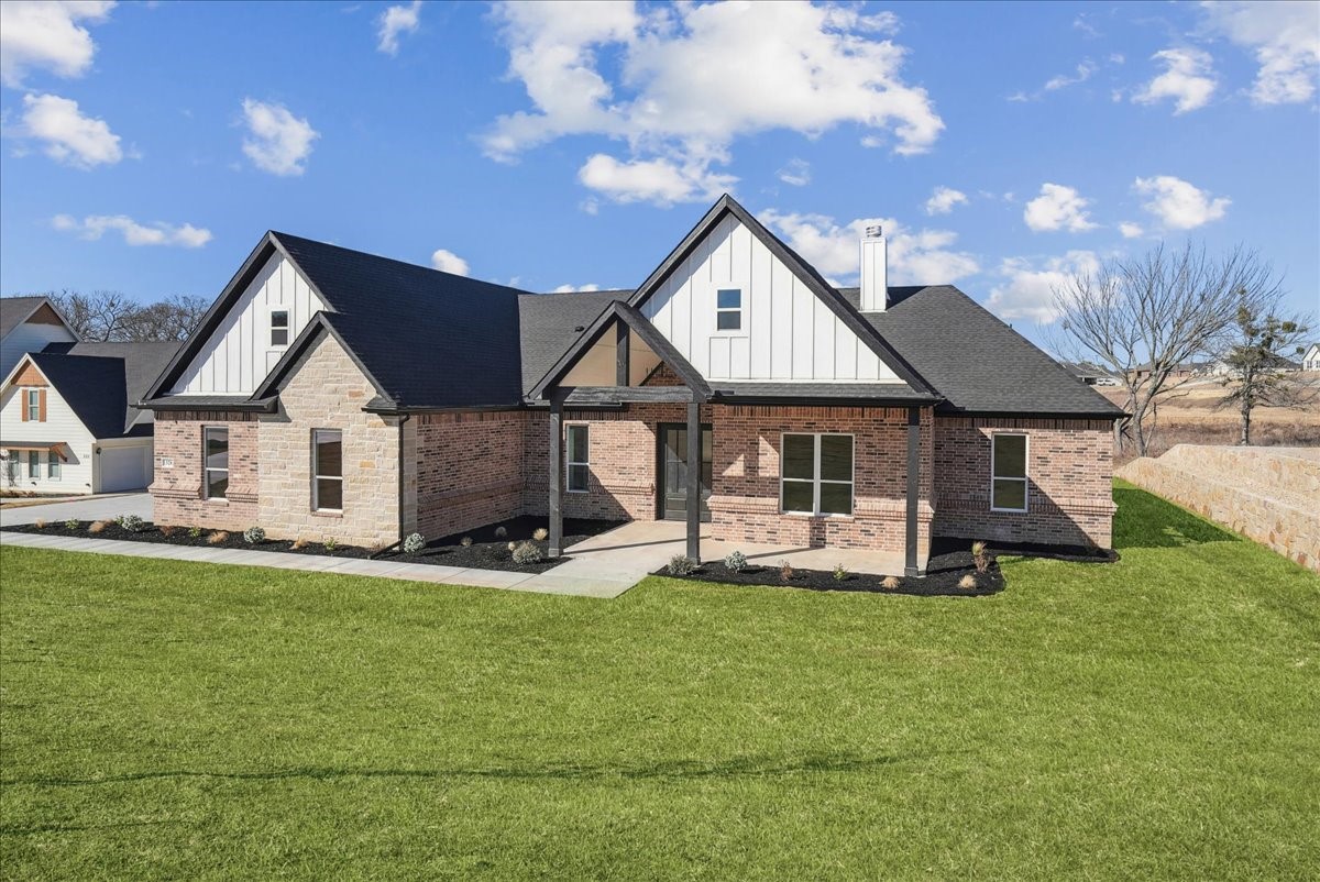 328 Slimp Bluff Azle TX 76020
