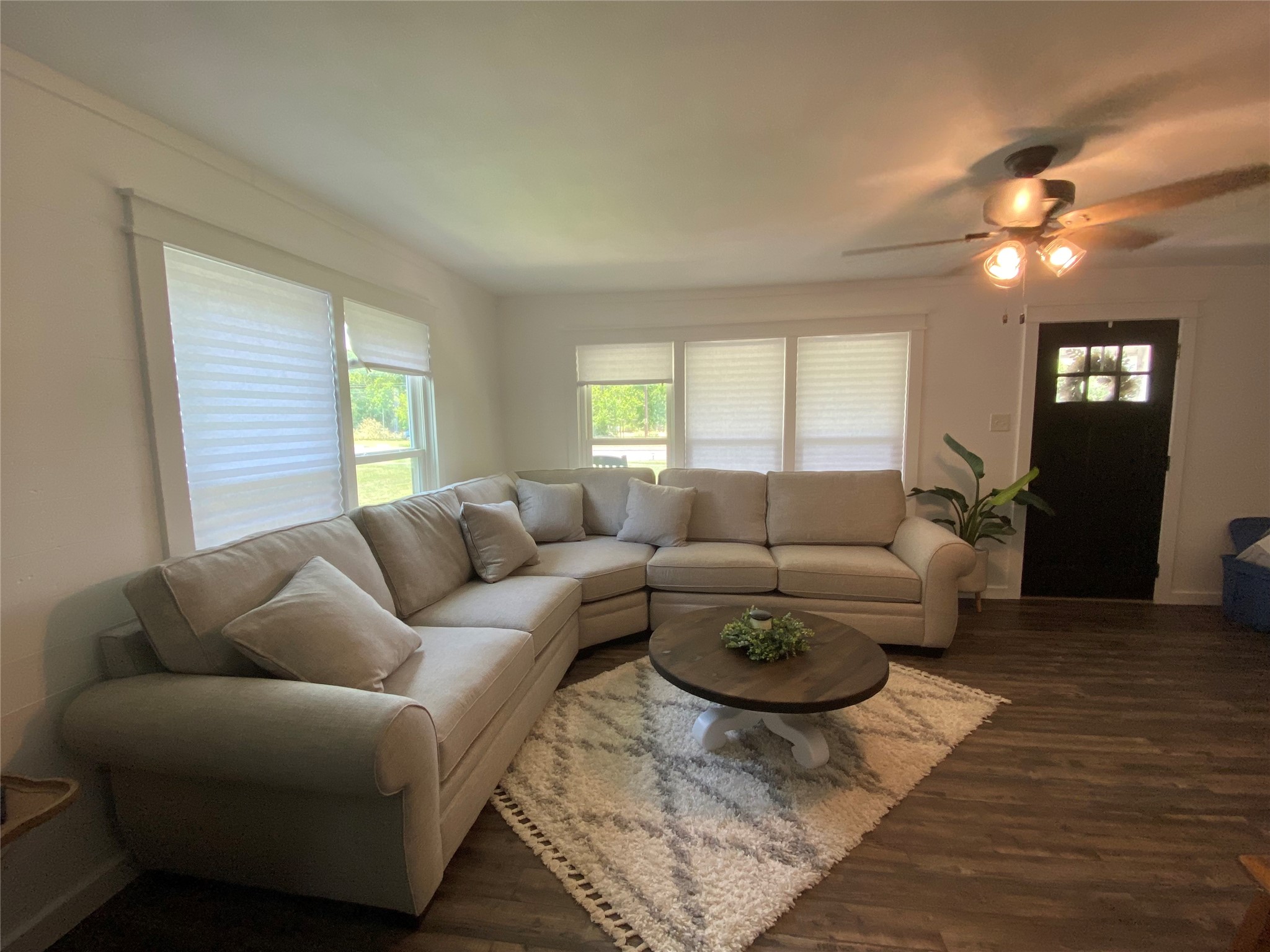 907 N Magnolia Avenue Hubbard TX 76648