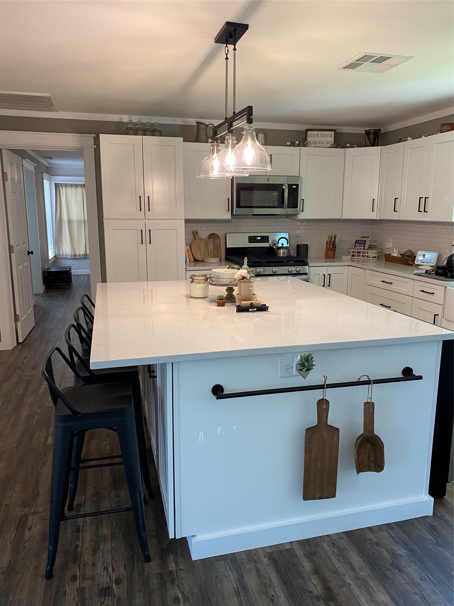 907 N Magnolia Avenue Hubbard TX 76648