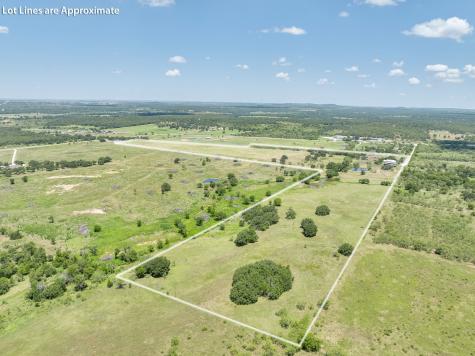 8 SW Poteet Road Bryson TX 76427