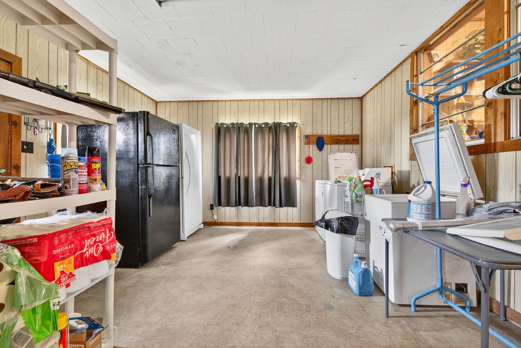 8 SW Poteet Road Bryson TX 76427