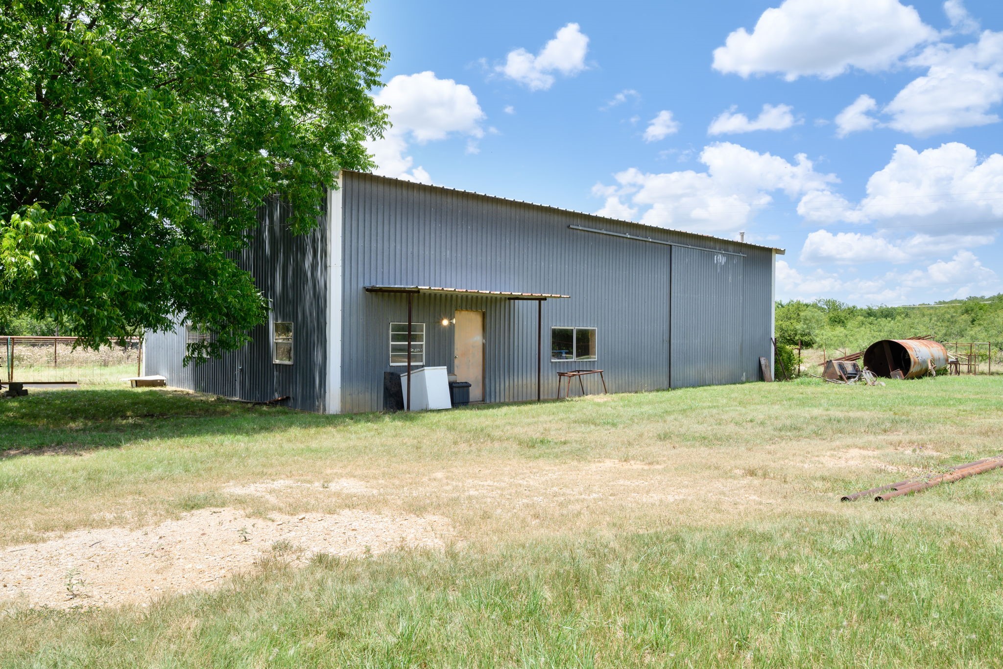 8 SW Poteet Road Bryson TX 76427