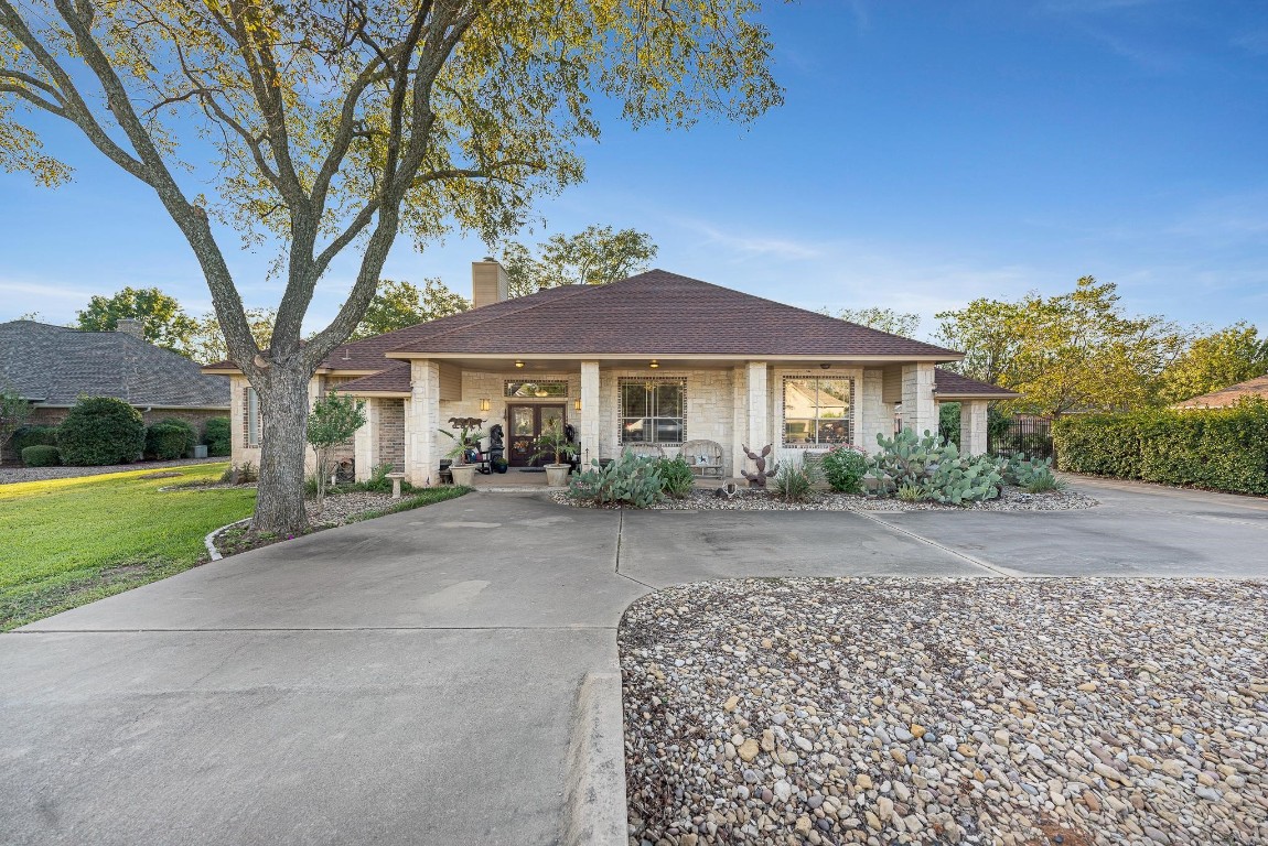 9404 Gimme Court Granbury TX 76049