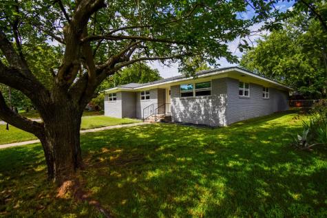 1301 Magnolia Street Gainesville TX 76240