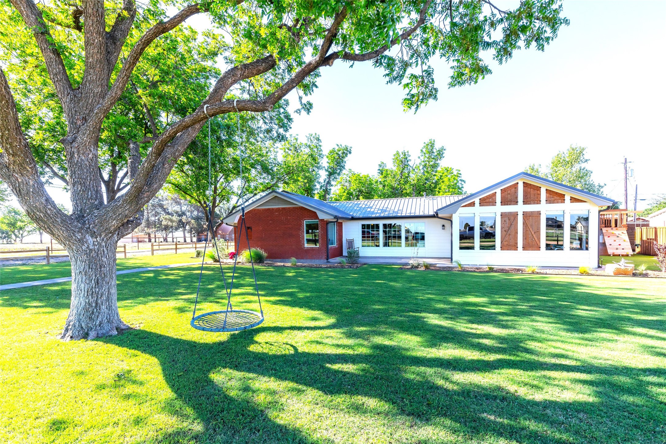 305 N Avenue K E Haskell TX 79521