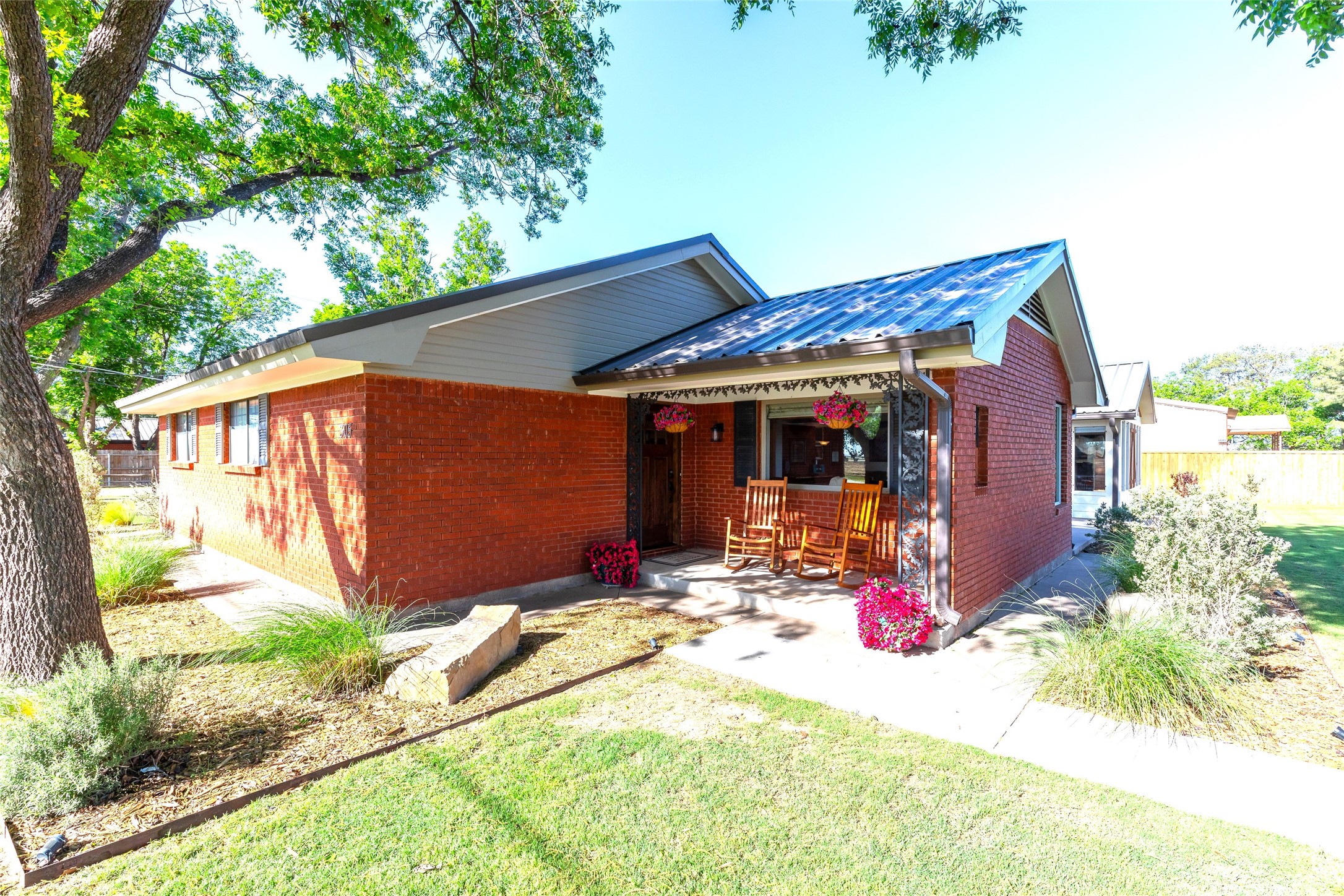 305 N Avenue K E Haskell TX 79521