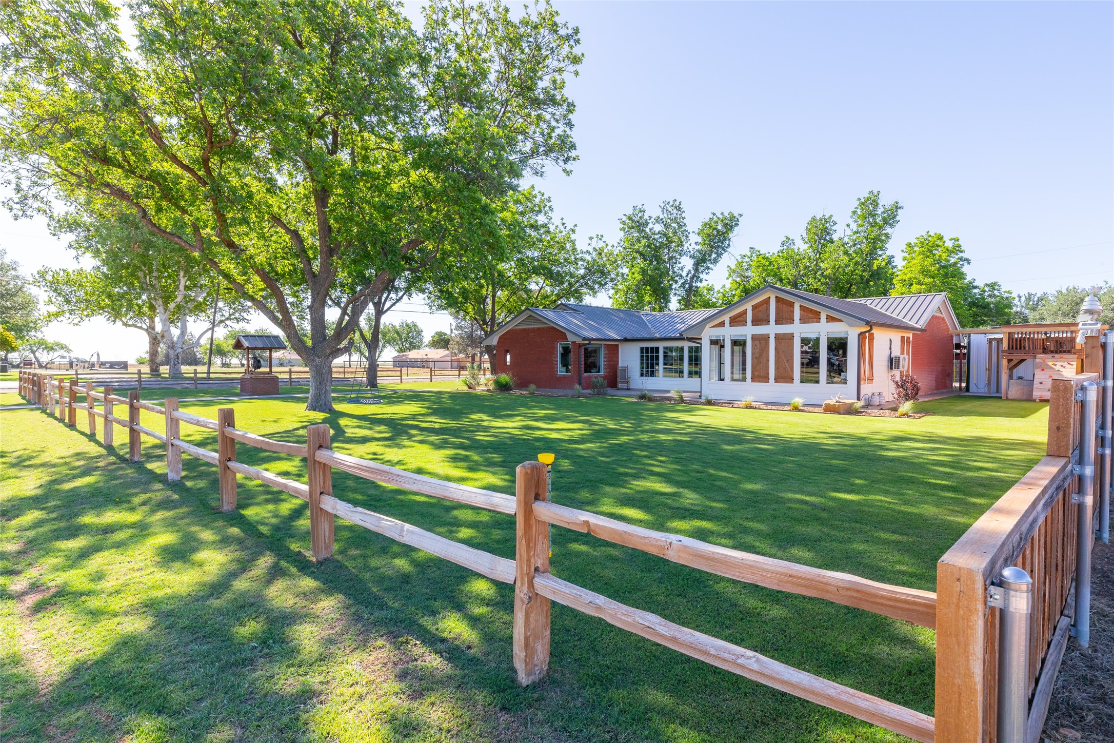 305 N Avenue K E Haskell TX 79521