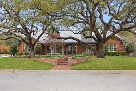 3908 Thistle Lane Fort Worth TX 76109