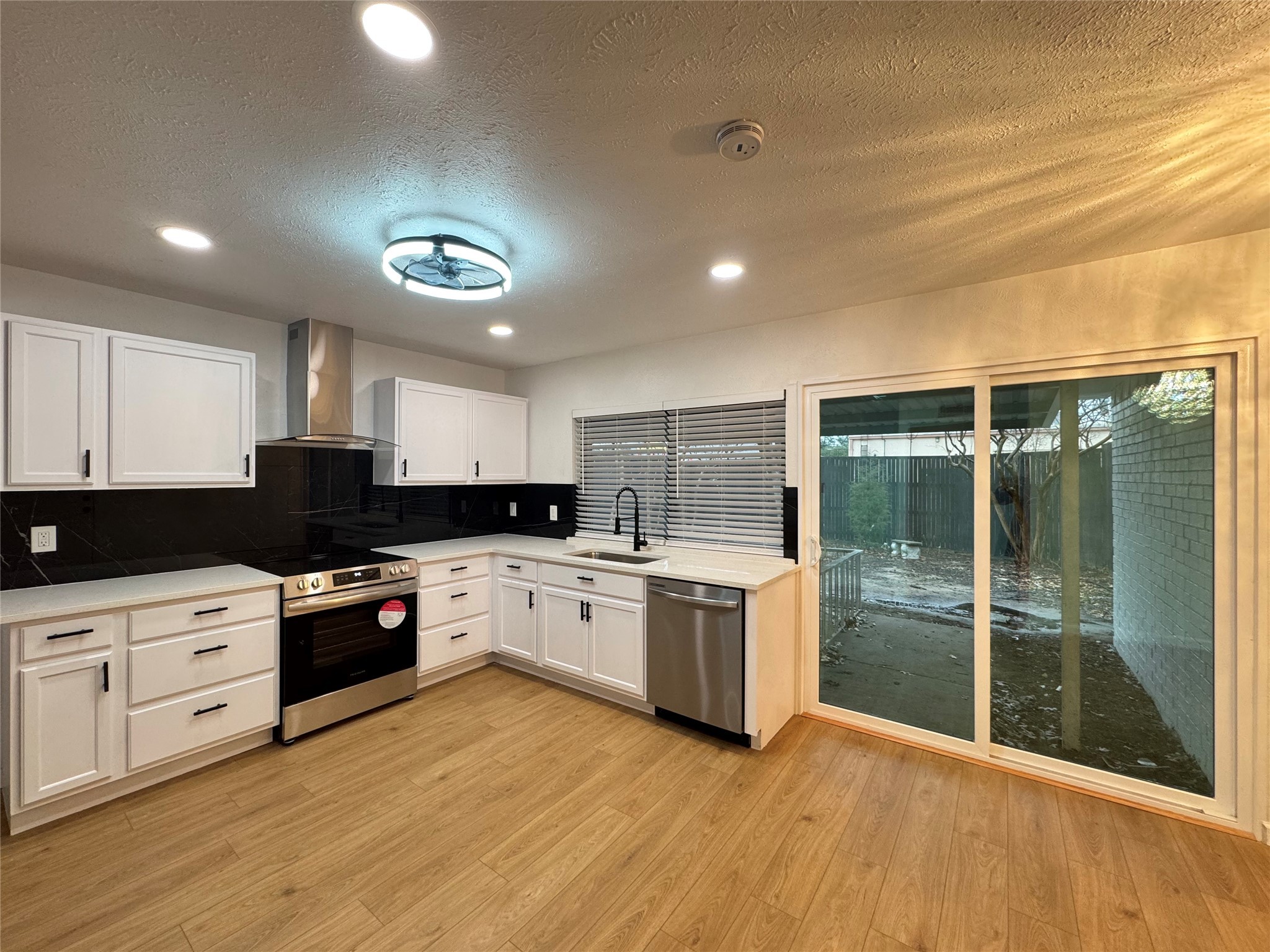 2914 Sweet Gum Street Garland TX 75044