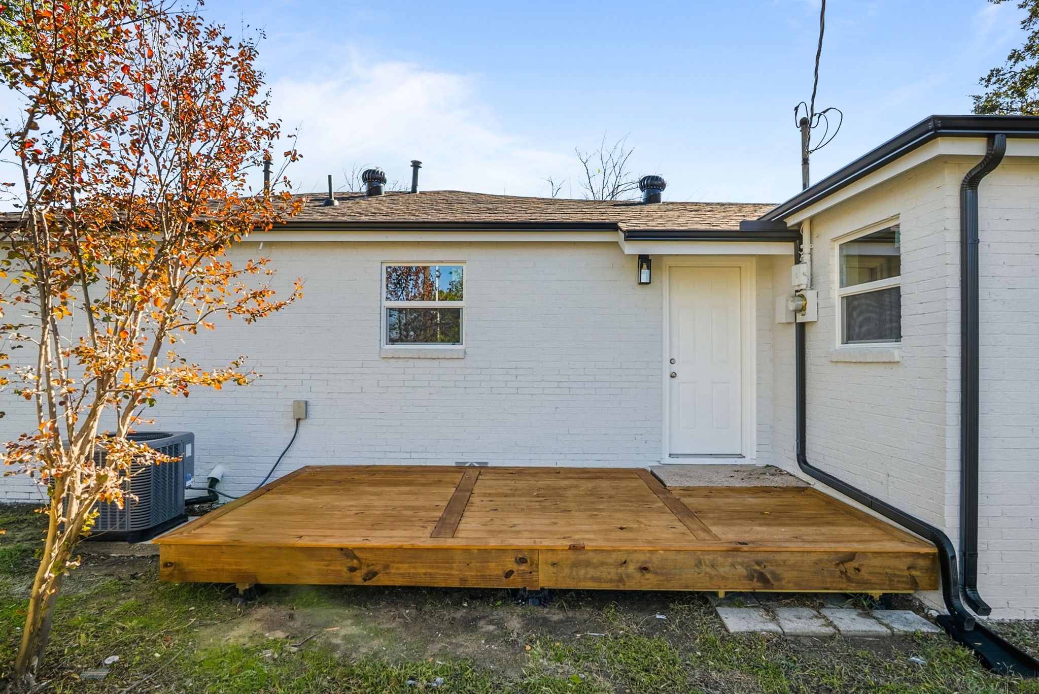 1318 W Water Street Weatherford TX 76086