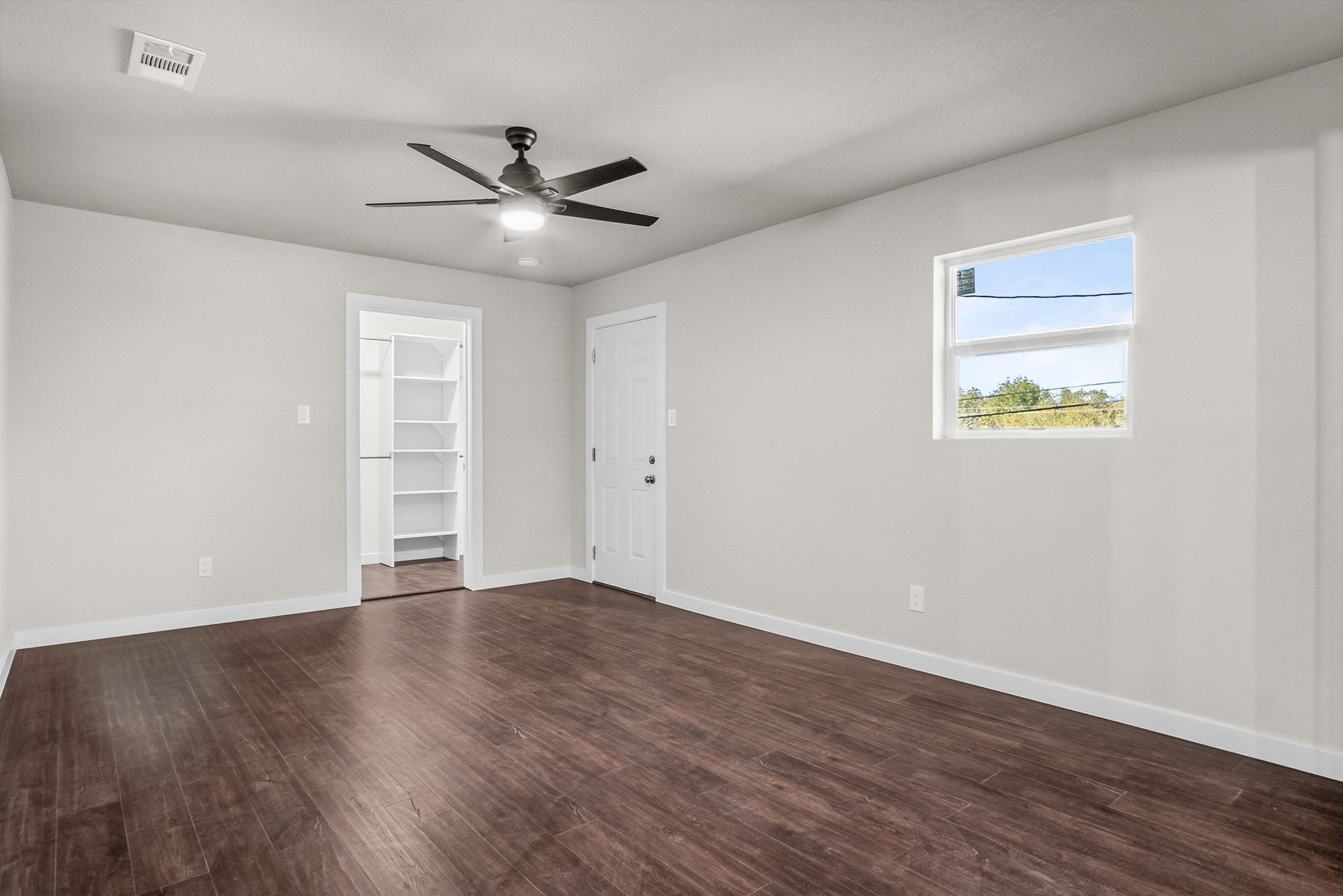 1318 W Water Street Weatherford TX 76086