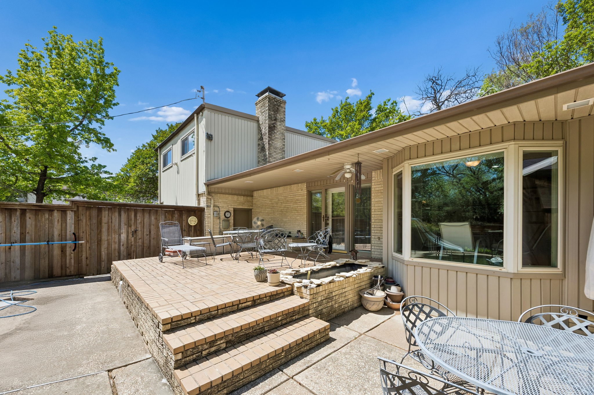 8160 San Cristobal Drive Dallas TX 75218