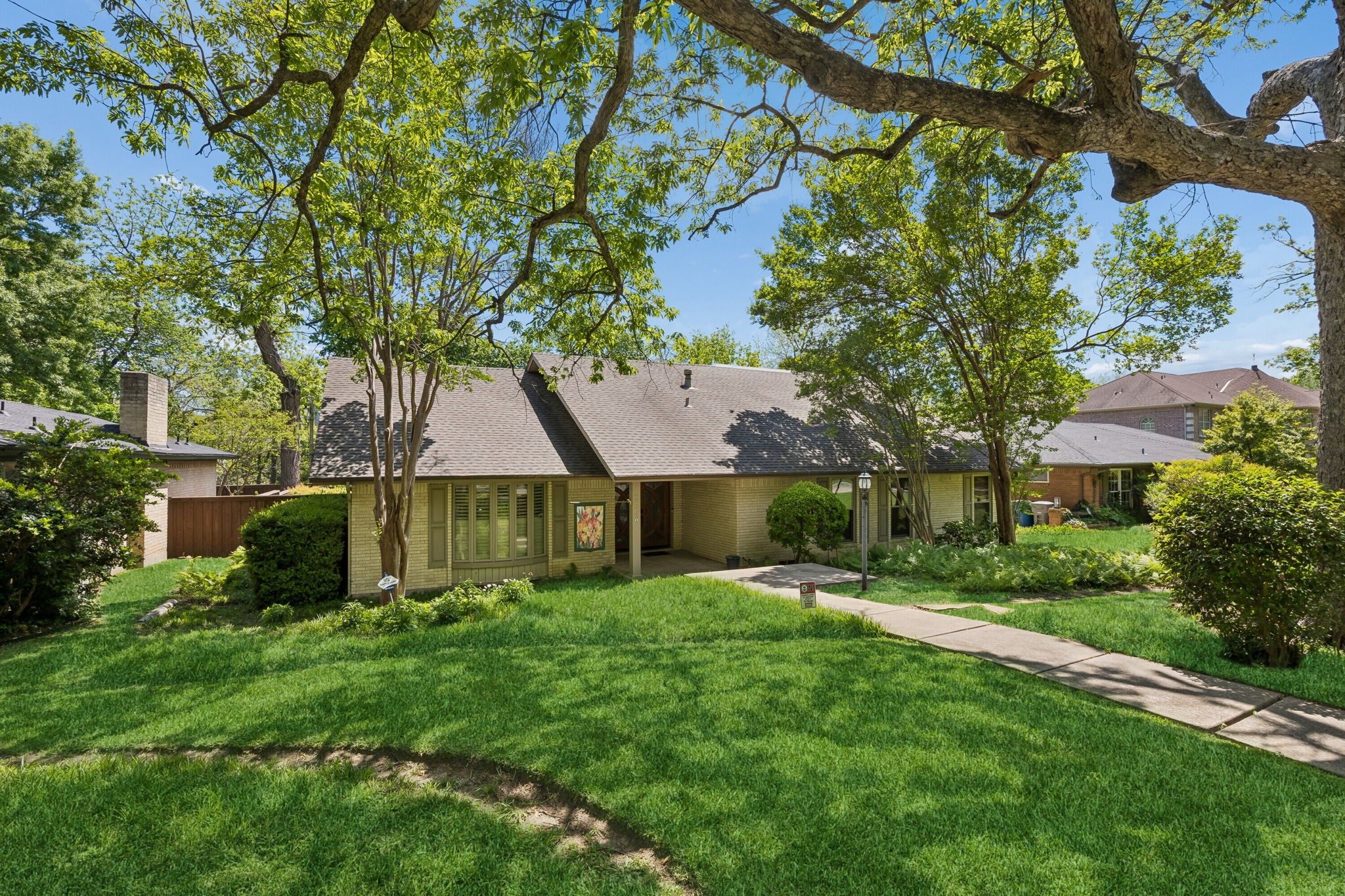 8160 San Cristobal Drive Dallas TX 75218