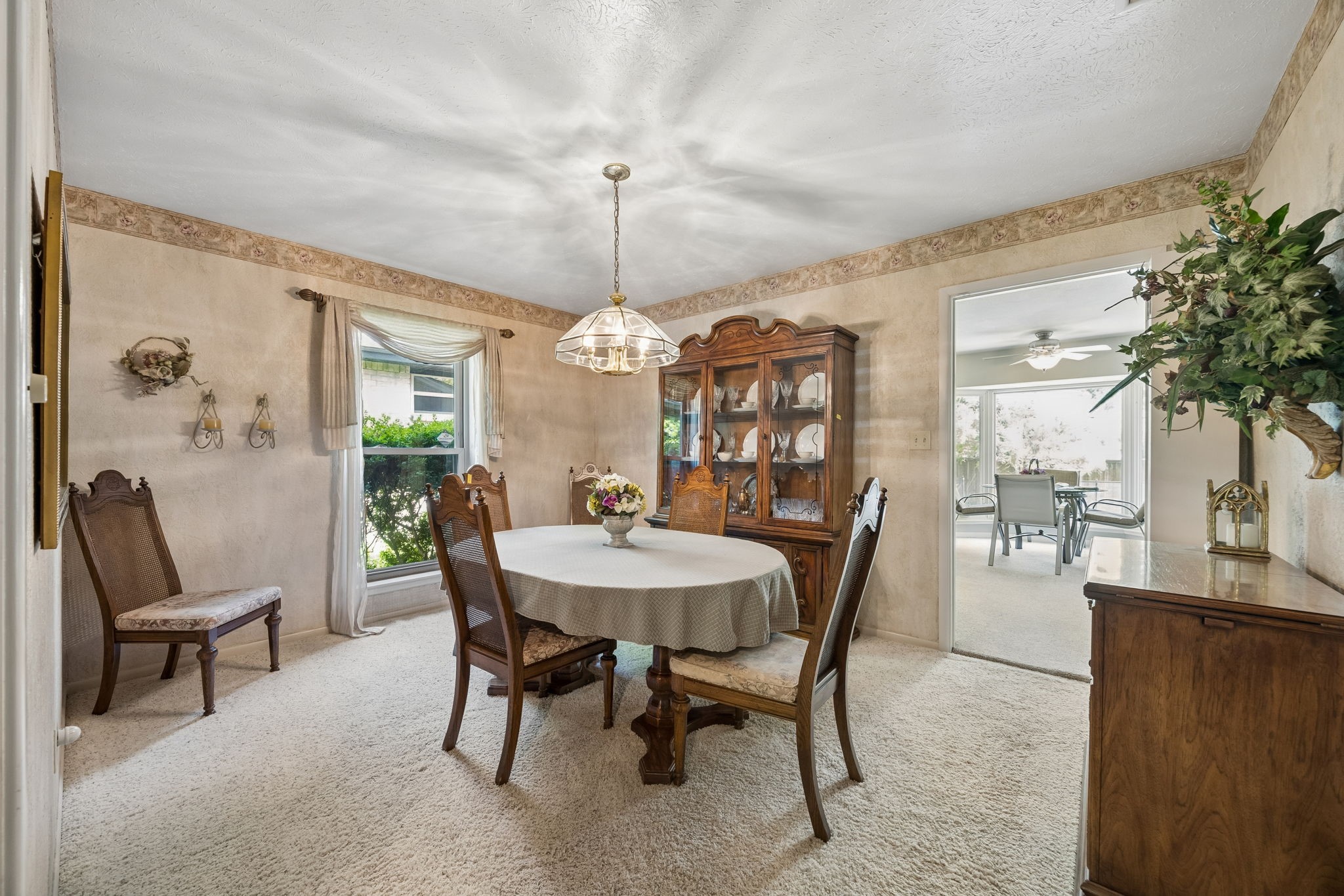 8160 San Cristobal Drive Dallas TX 75218