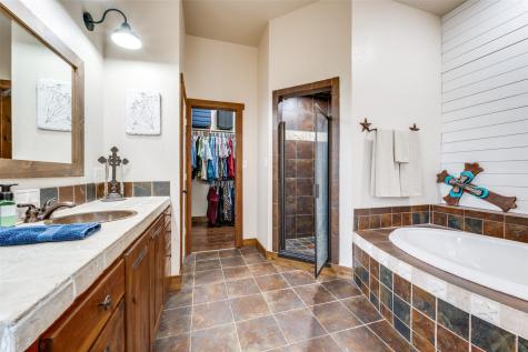 5855 Western Star Drive Justin TX 76247