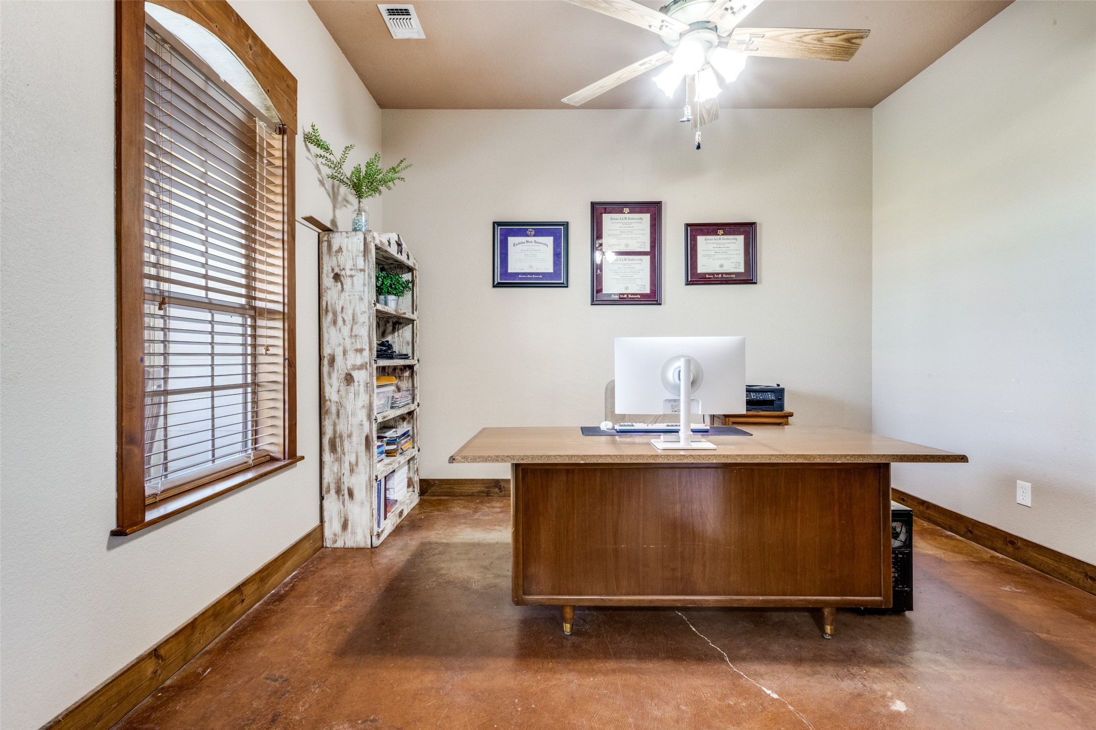 5855 Western Star Drive Justin TX 76247