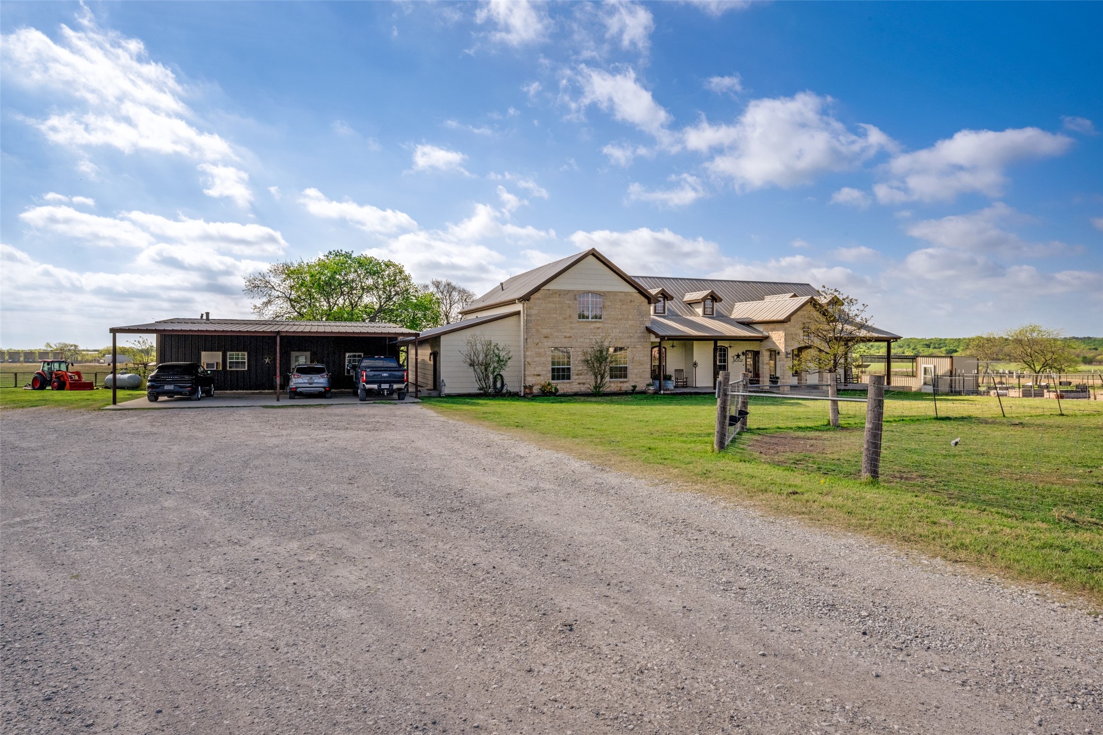5855 Western Star Drive Justin TX 76247