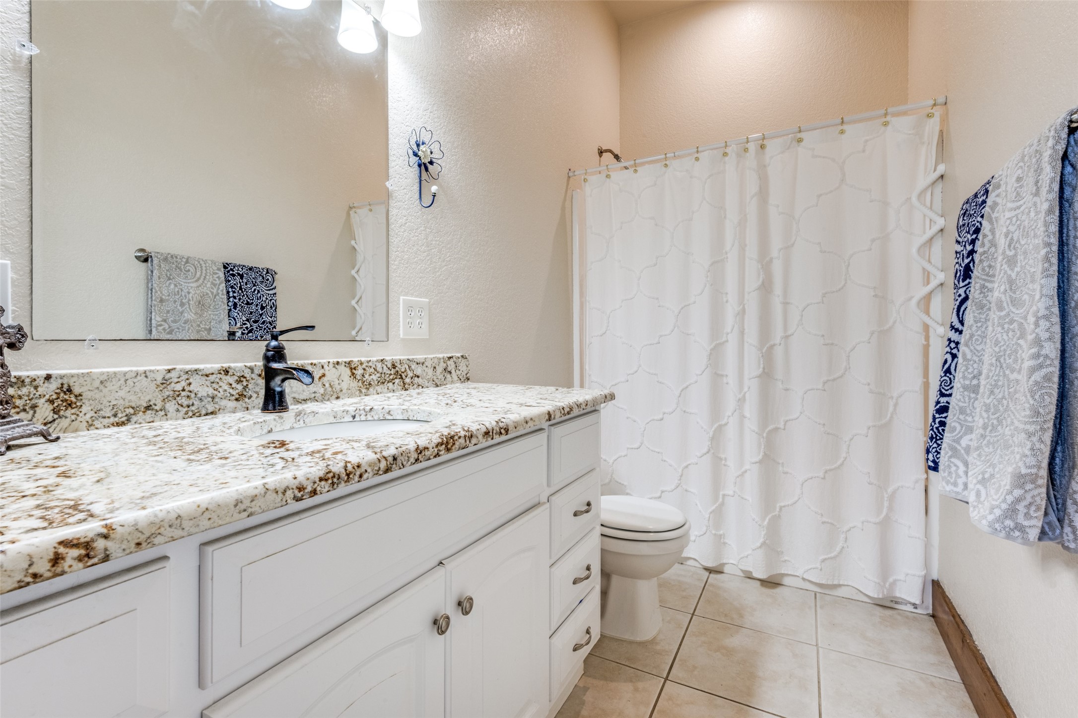 5855 Western Star Drive Justin TX 76247