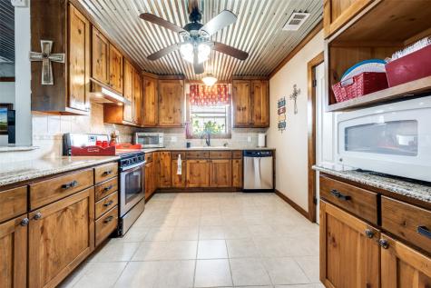 5855 Western Star Drive Justin TX 76247