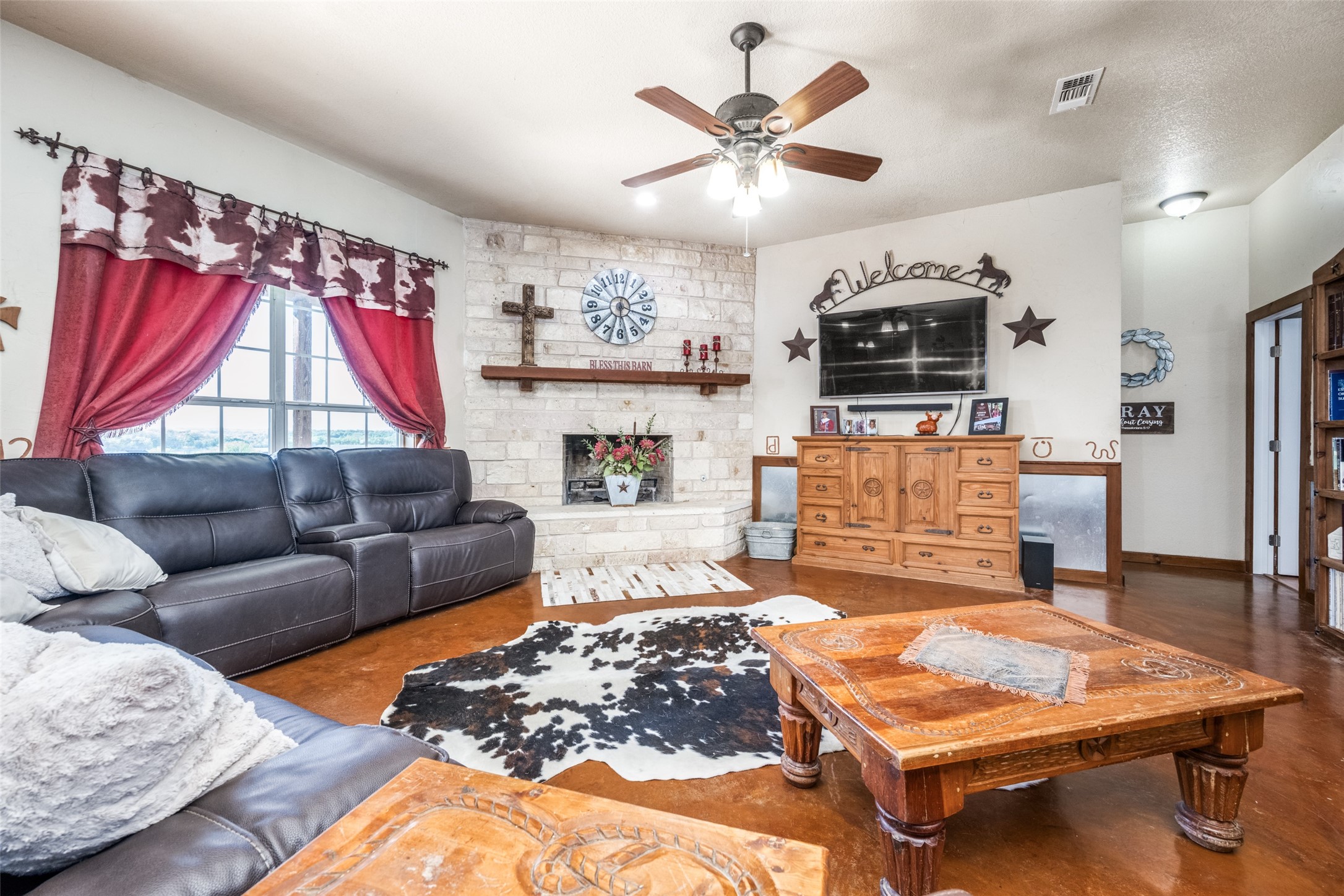 5855 Western Star Drive Justin TX 76247