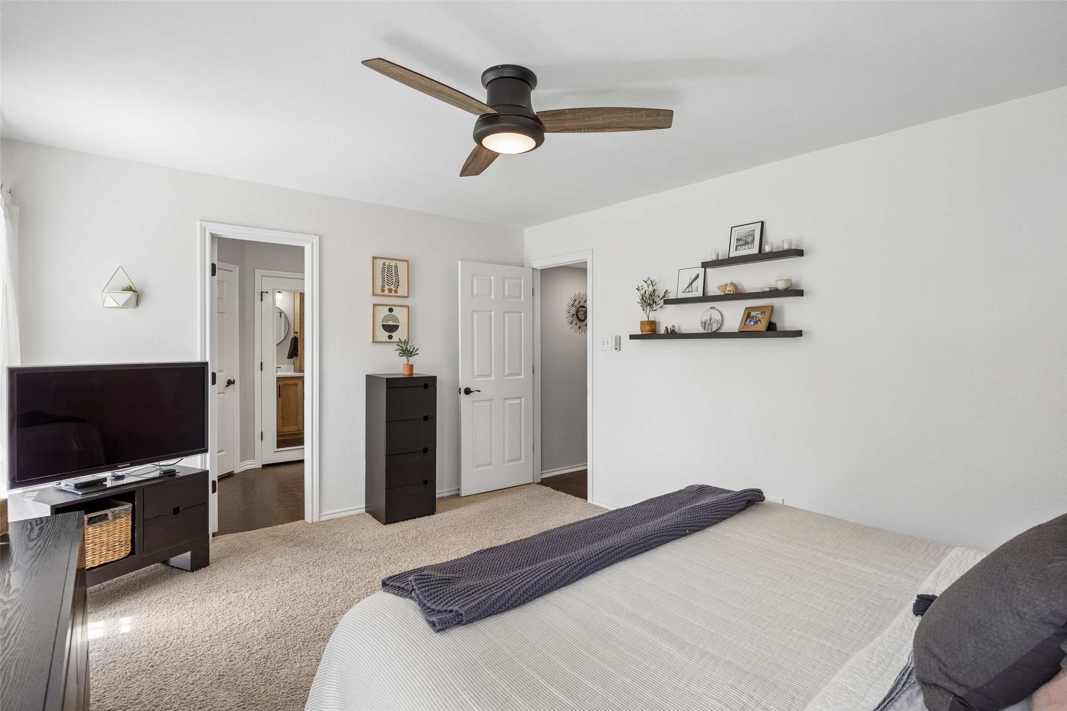6828 Moss Lane North Richland Hills TX 76182