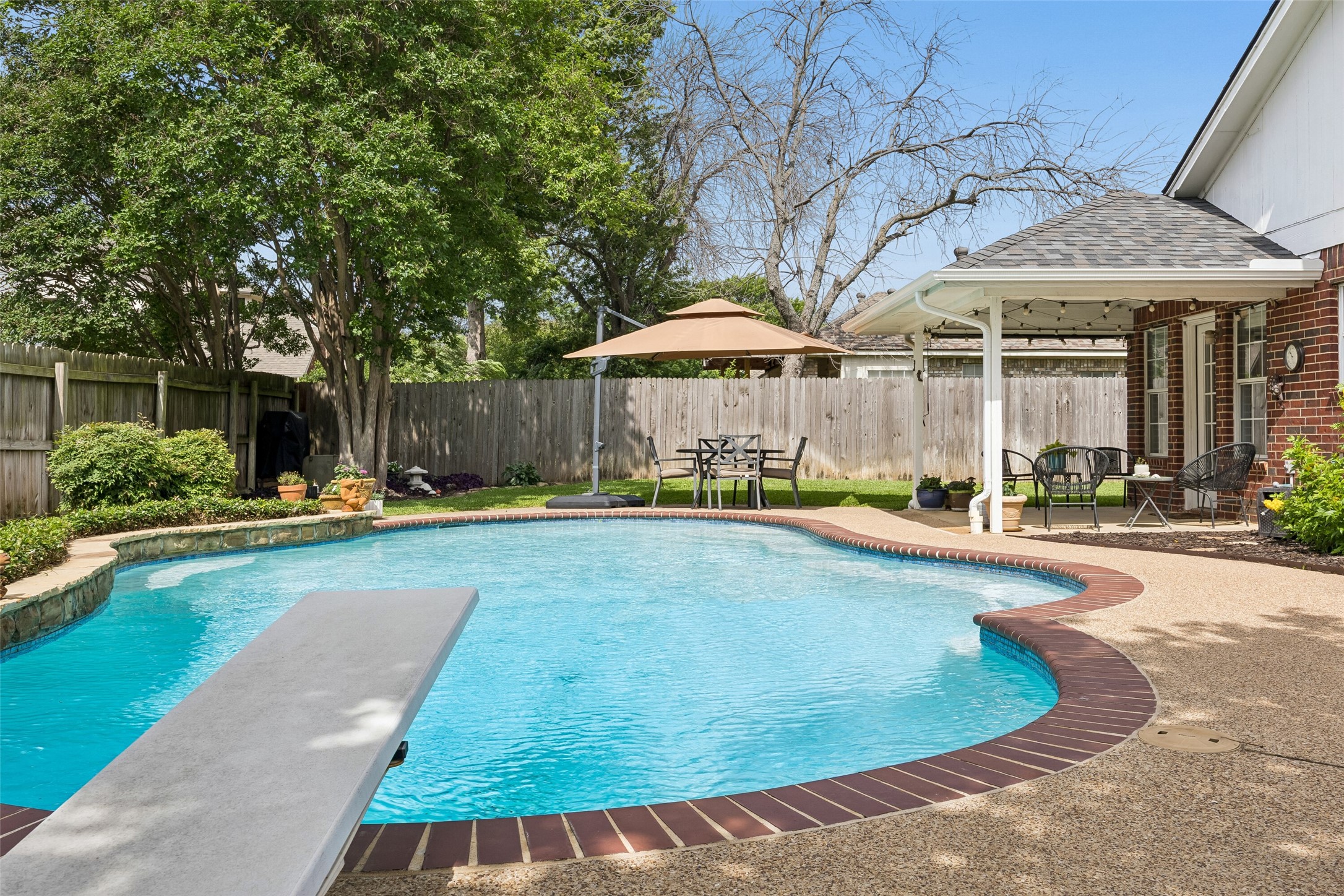 6828 Moss Lane North Richland Hills TX 76182