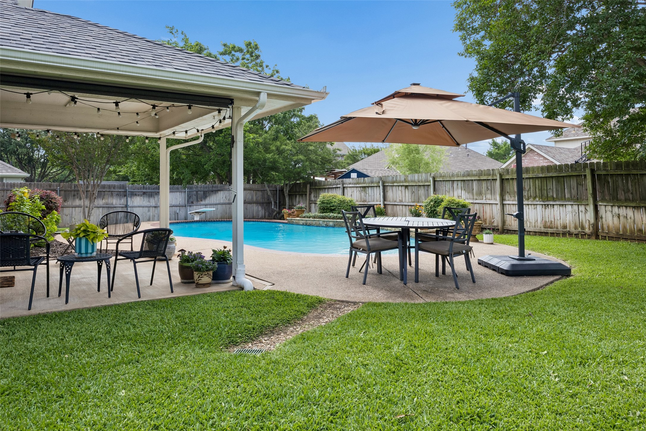 6828 Moss Lane North Richland Hills TX 76182