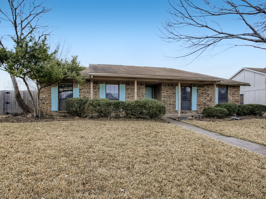 4722 Bayport Drive Garland TX 75043