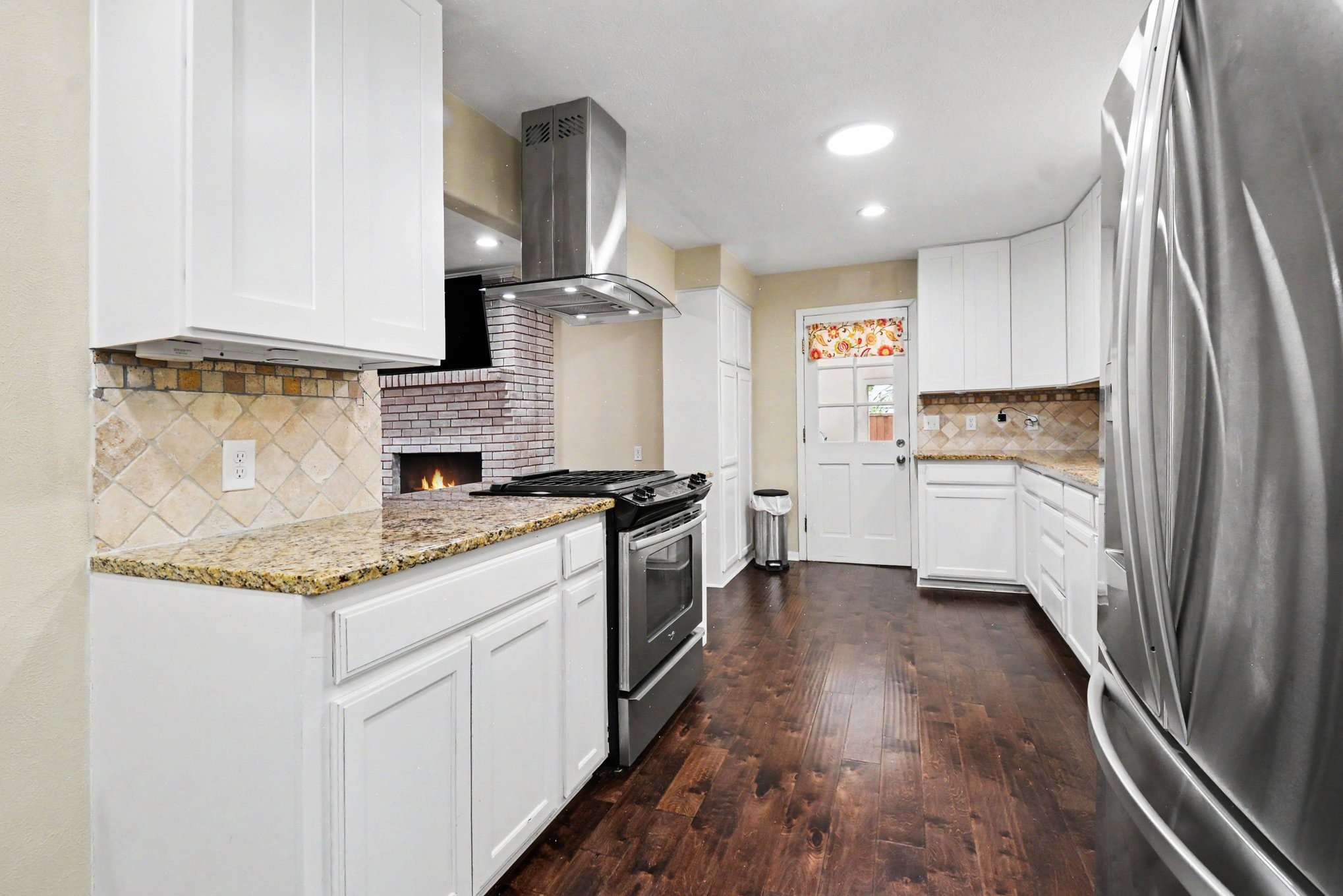 1114 Glouchester Drive Garland TX 75040