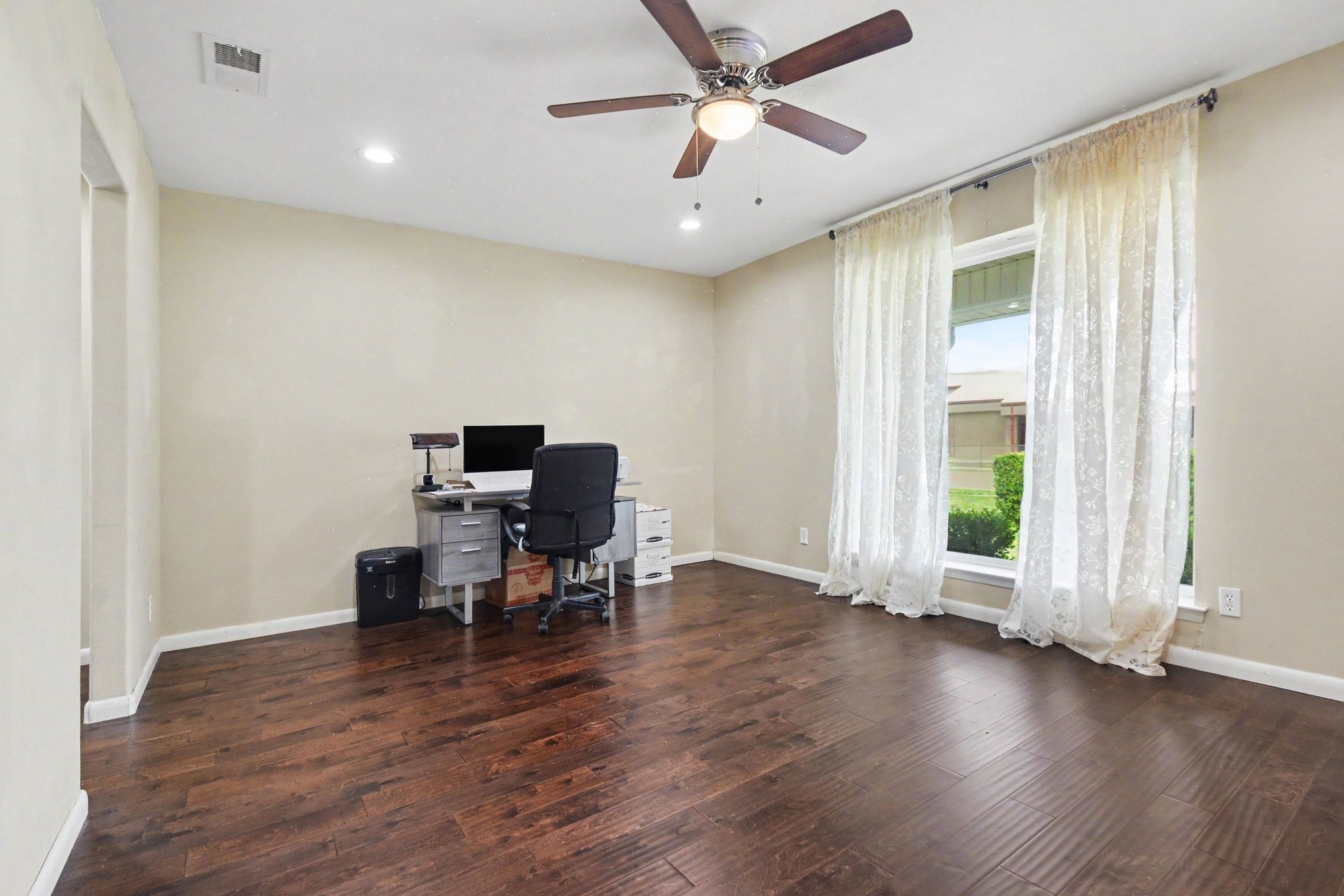 1114 Glouchester Drive Garland TX 75040