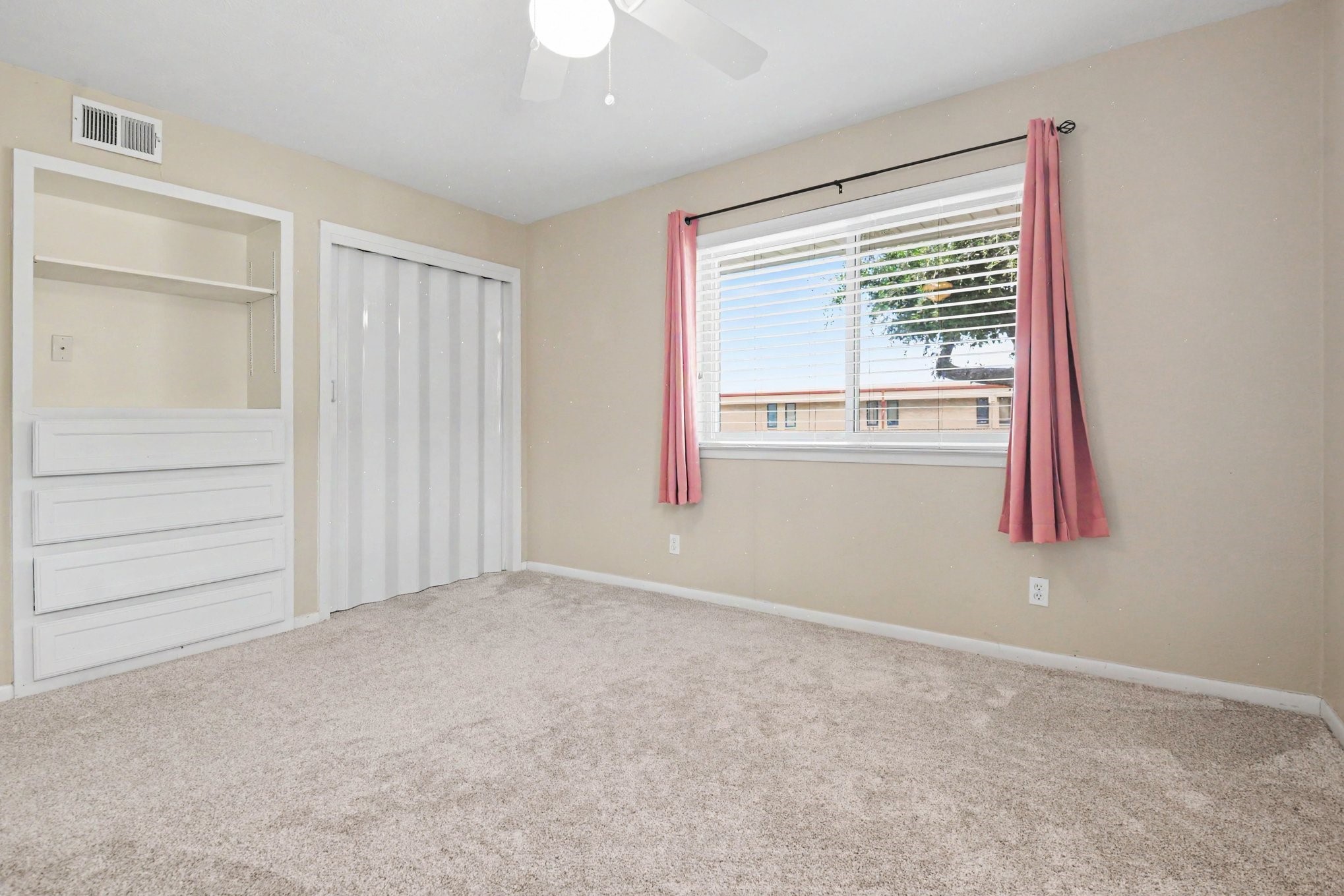 1114 Glouchester Drive Garland TX 75040