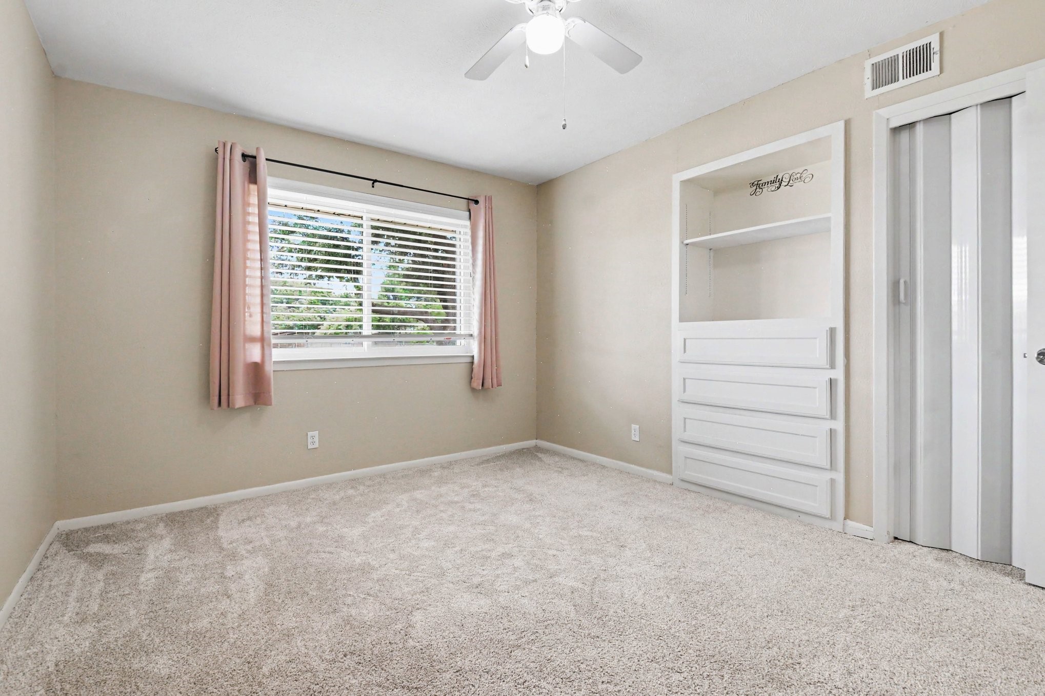1114 Glouchester Drive Garland TX 75040