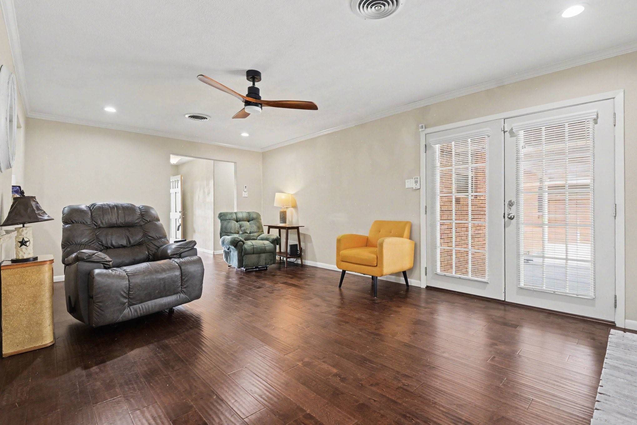 1114 Glouchester Drive Garland TX 75040