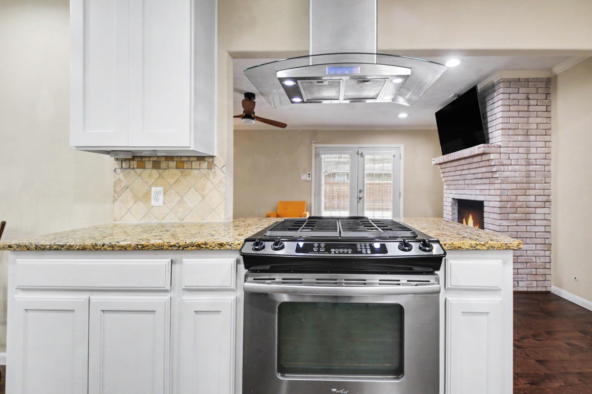 1114 Glouchester Drive Garland TX 75040