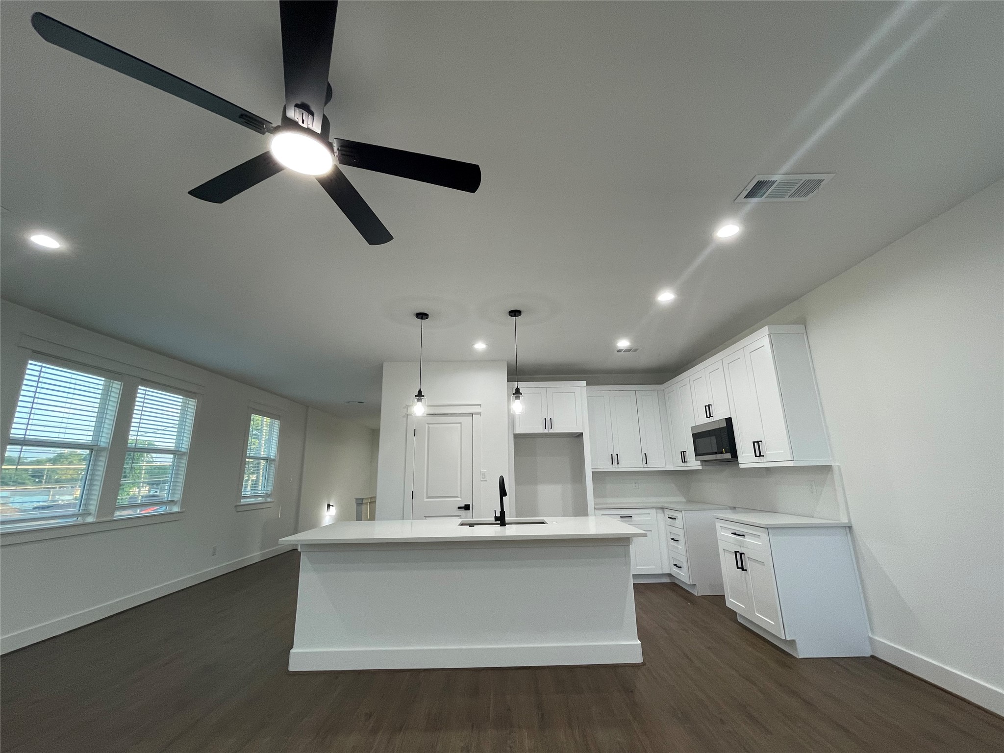 2725 1st Avenue Dallas TX 75210