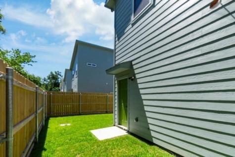 2725 1st Avenue Dallas TX 75210