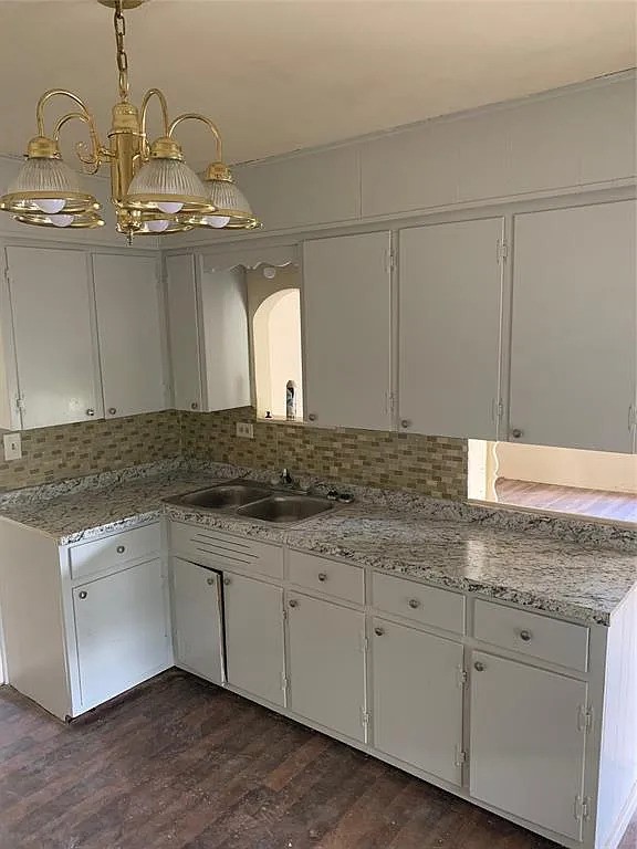 1006 Chase Street Denison TX 75020