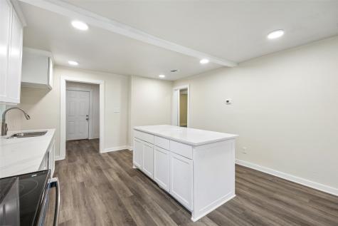 1265 E Maddox Avenue Fort Worth TX 76104