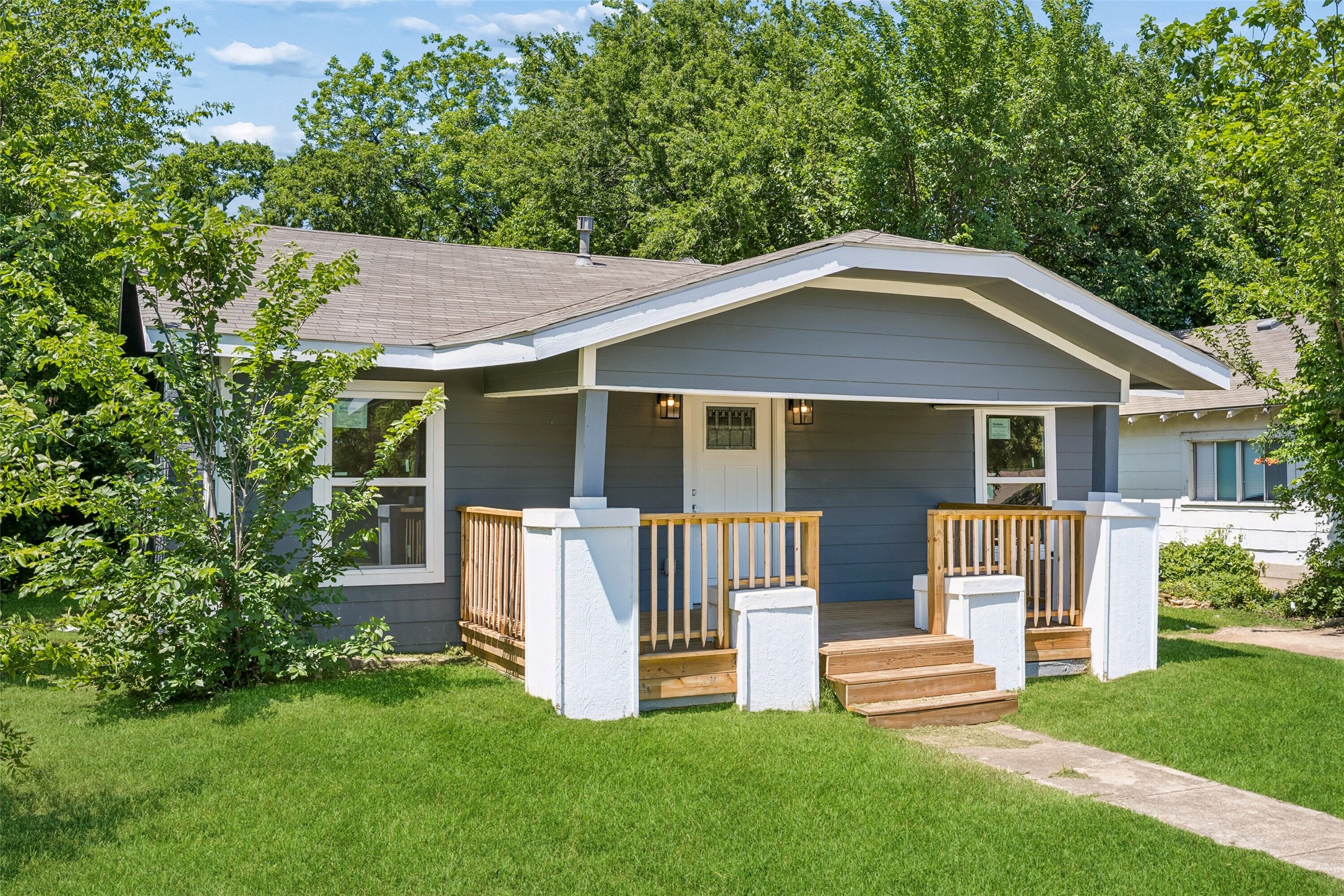 1265 E Maddox Avenue Fort Worth TX 76104