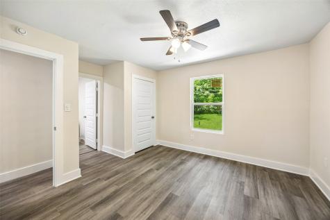 1265 E Maddox Avenue Fort Worth TX 76104