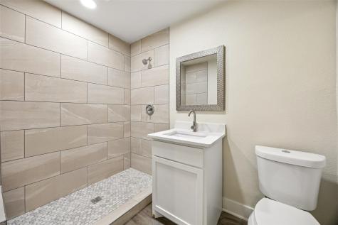 1265 E Maddox Avenue Fort Worth TX 76104
