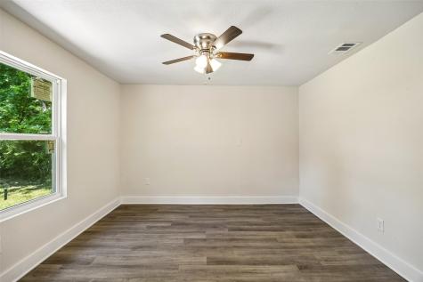 1265 E Maddox Avenue Fort Worth TX 76104